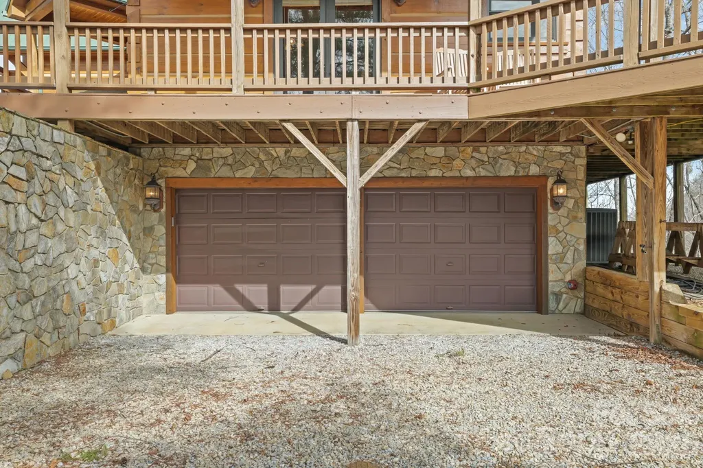 2150 Shellstand Road Almond NC 28702