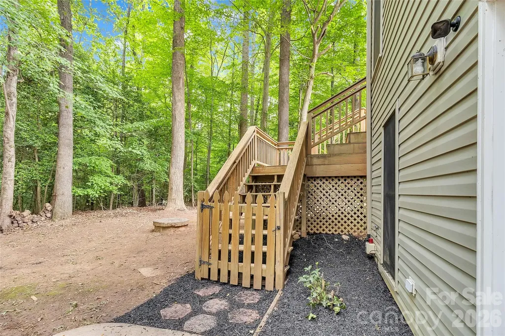 128 Spencer Woods Drive Dallas NC 28034