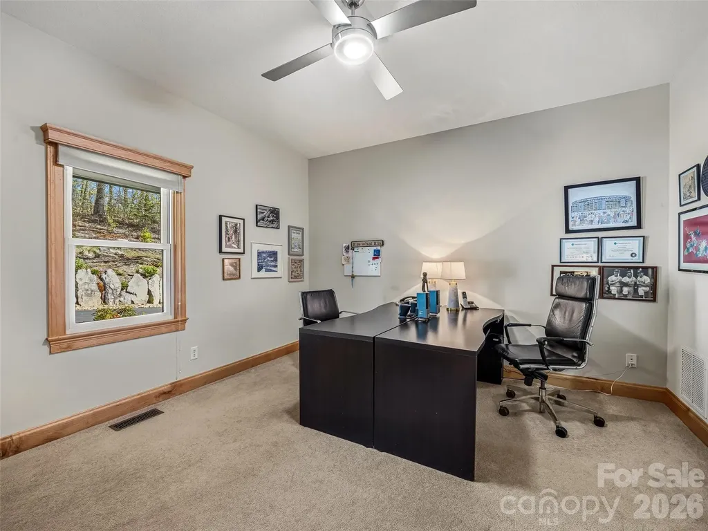 91 Great Oak Lane Fairview NC 28730