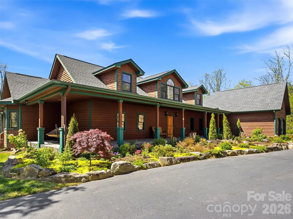 91 Great Oak Lane Fairview NC 28730
