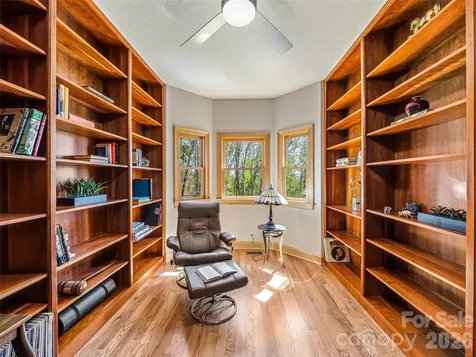 91 Great Oak Lane Fairview NC 28730