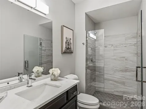 91 Great Oak Lane Fairview NC 28730