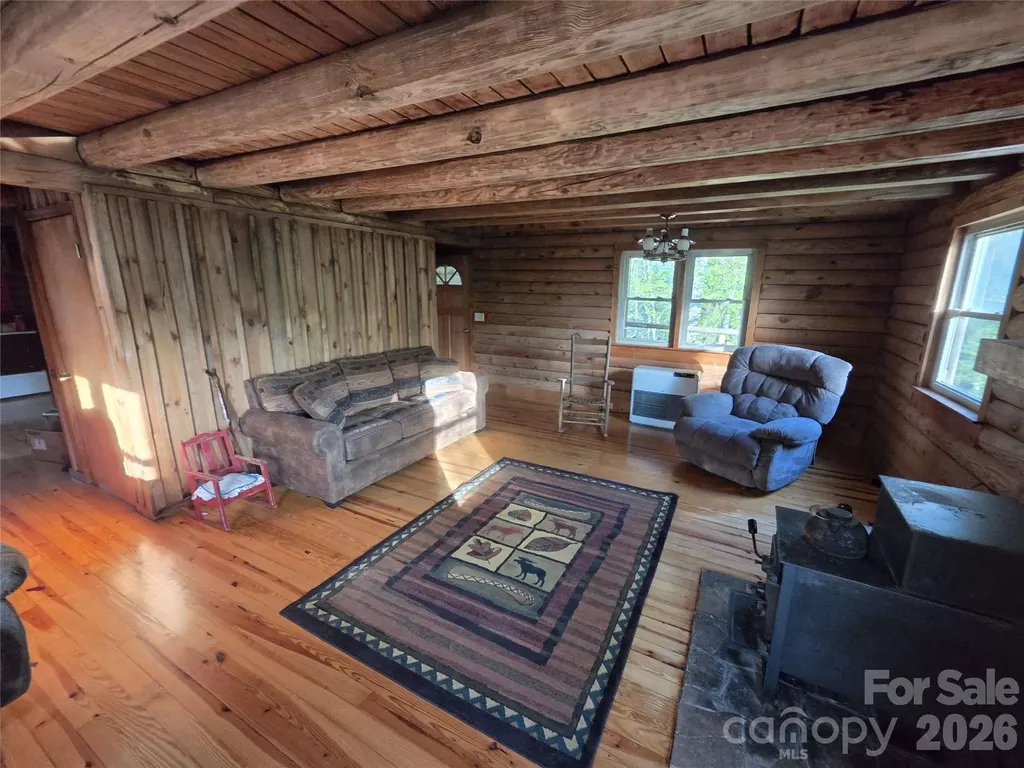 692 Buck Hill Road Newland NC 28657