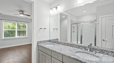 5149 Looking Glass Trail Denver NC 28037