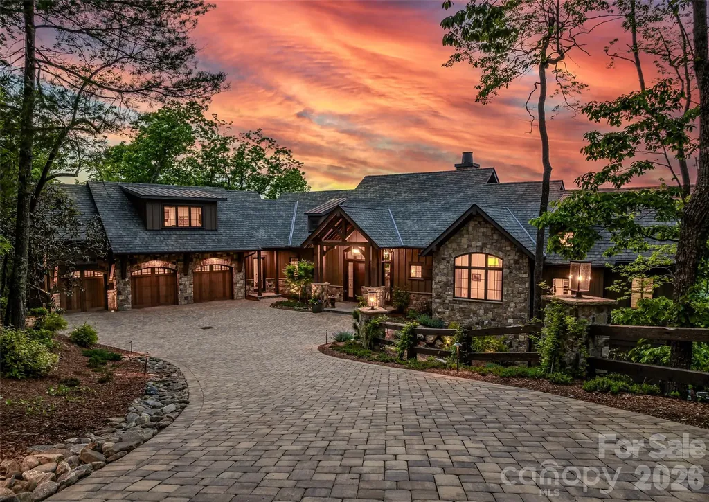 32 Featherstone Trail Arden NC 28704