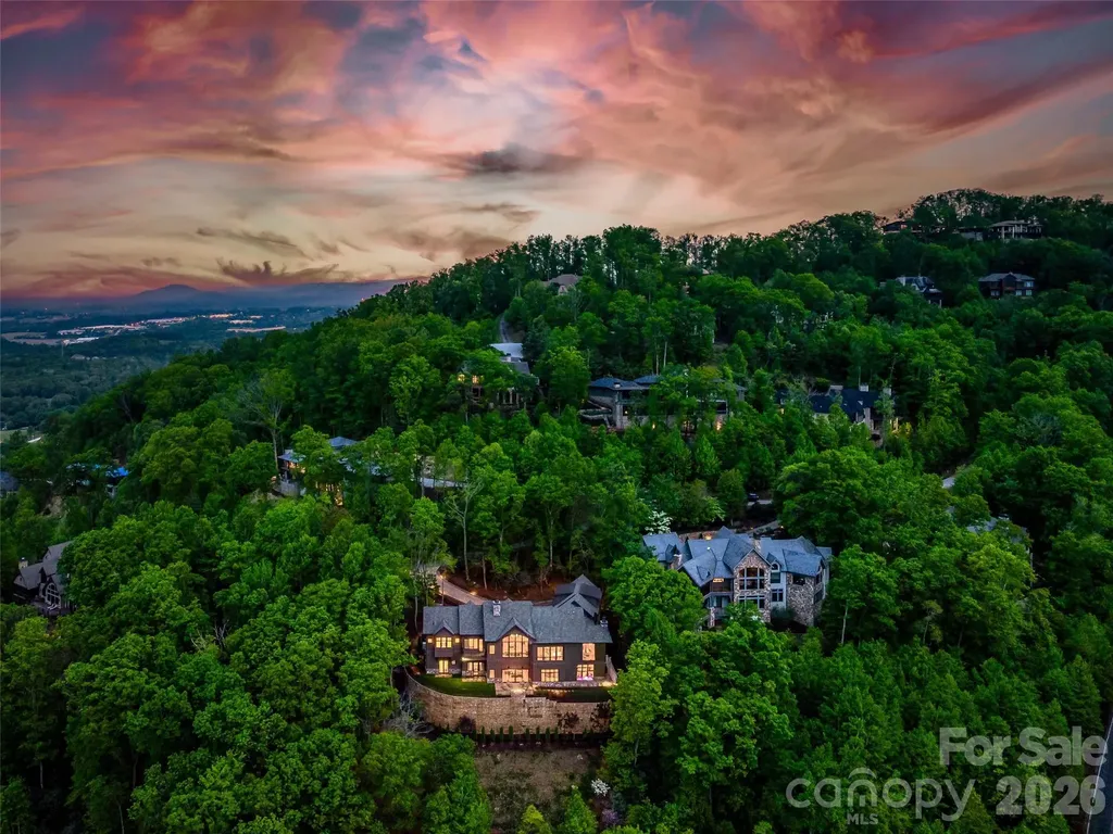 32 Featherstone Trail Arden NC 28704