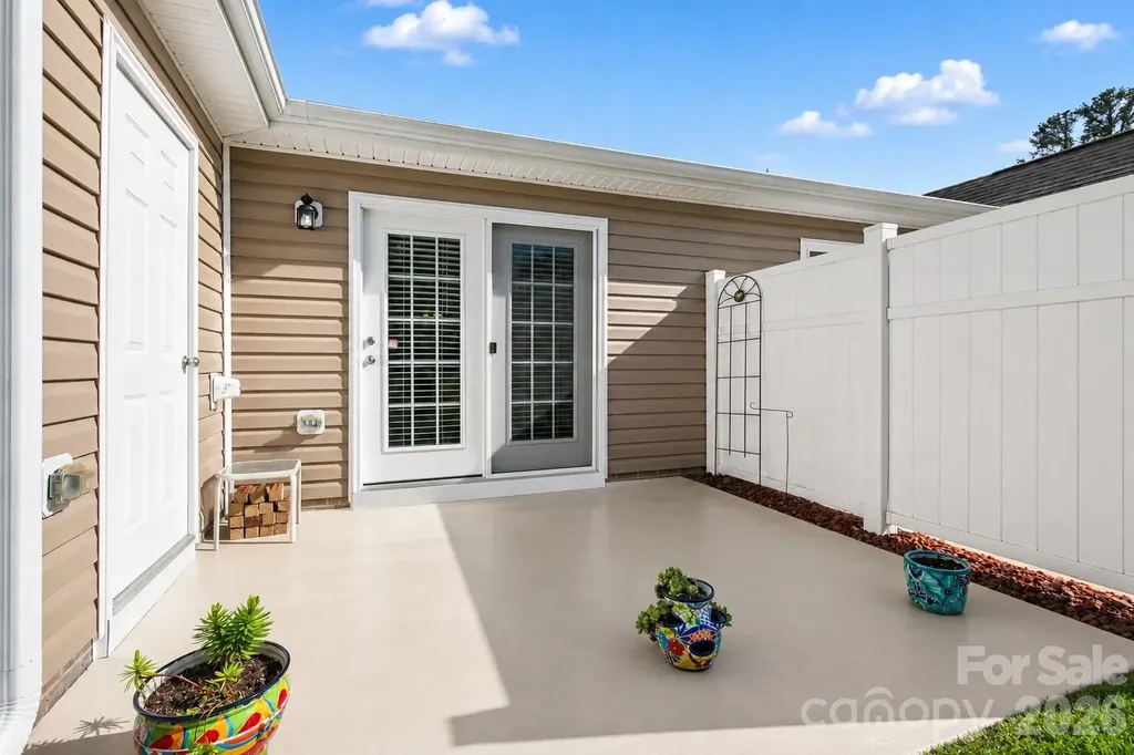 105 Oak Ridge Drive Archdale NC 27263