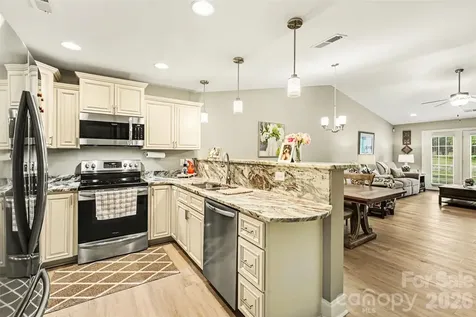 105 Oak Ridge Drive Archdale NC 27263