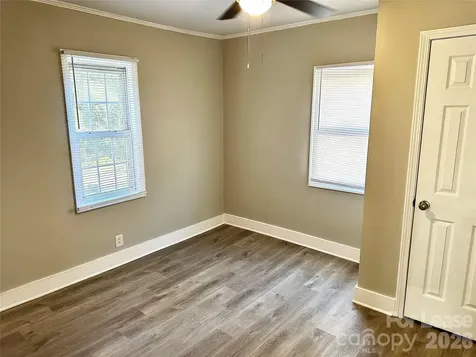 103 Snider Avenue Lexington NC 27292