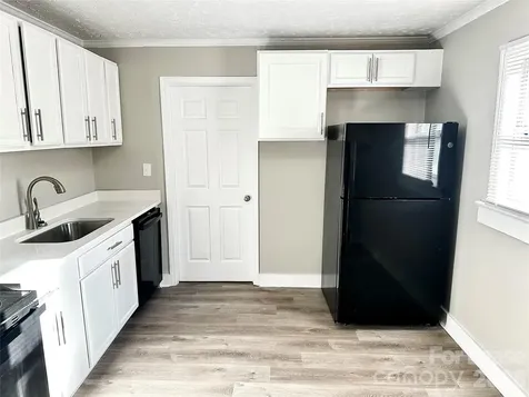 103 Snider Avenue Lexington NC 27292