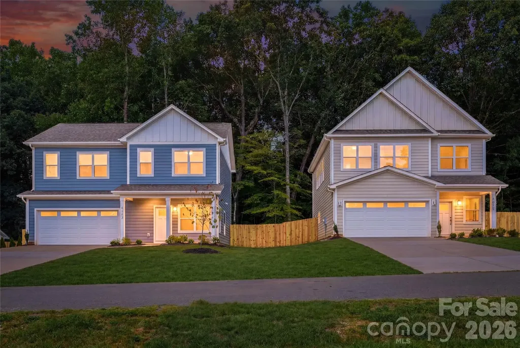 9222 Pinenoll Lane Charlotte NC 28215