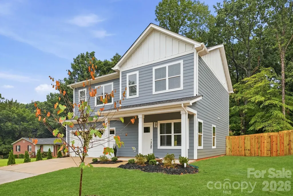 9222 Pinenoll Lane Charlotte NC 28215