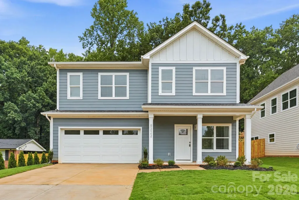 9222 Pinenoll Lane Charlotte NC 28215