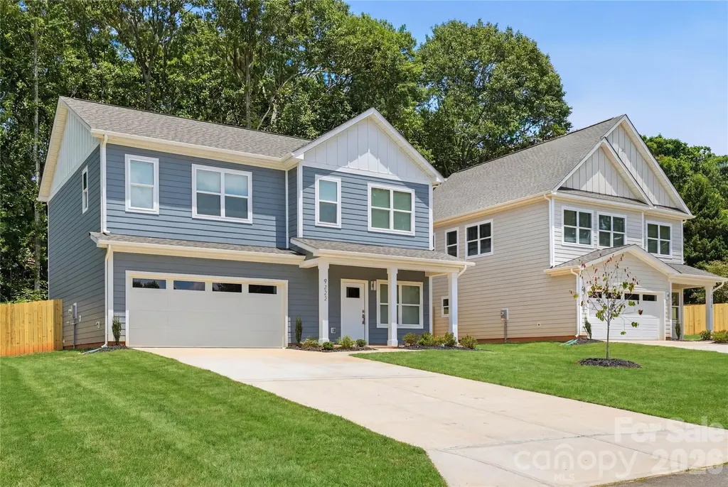 9222 Pinenoll Lane Charlotte NC 28215