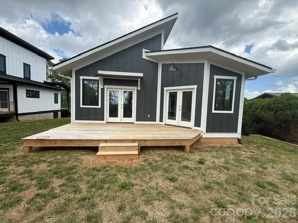5 Locust Street Asheville NC 28804