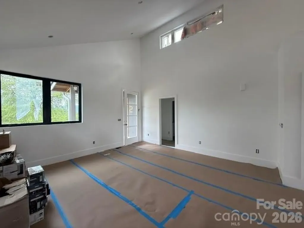 5 Locust Street Asheville NC 28804