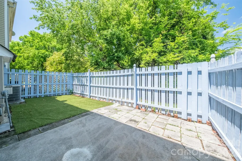 11730 Huxley Road Charlotte NC 28277