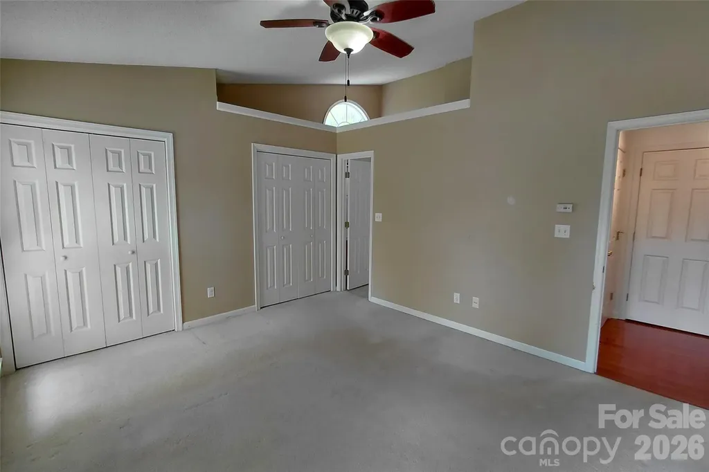 1016 Thorncrest Drive Fletcher NC 28732