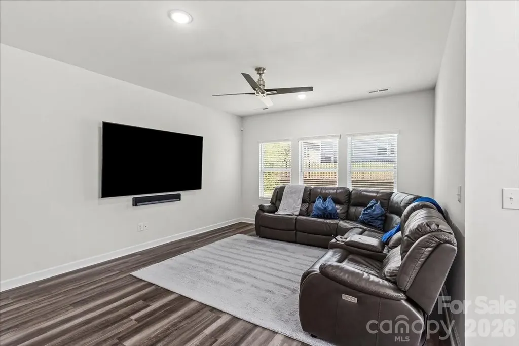 9287 Dunwich Drive Gastonia NC 28056