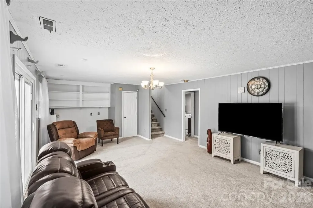 1527 Rhyne Street Shelby NC 28152