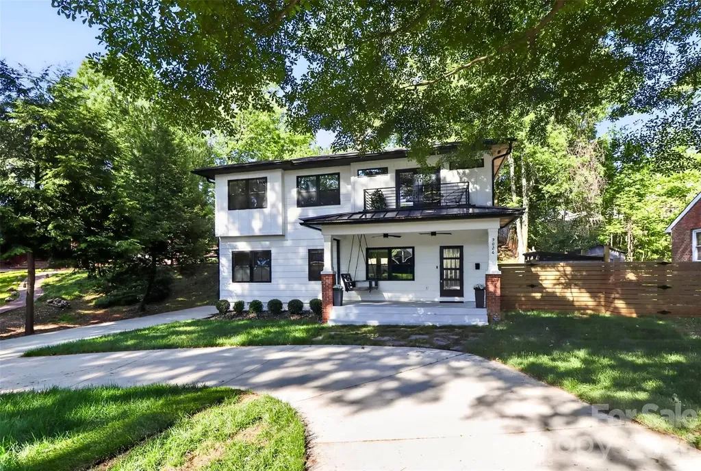 5026 Buckingham Drive Charlotte NC 28209