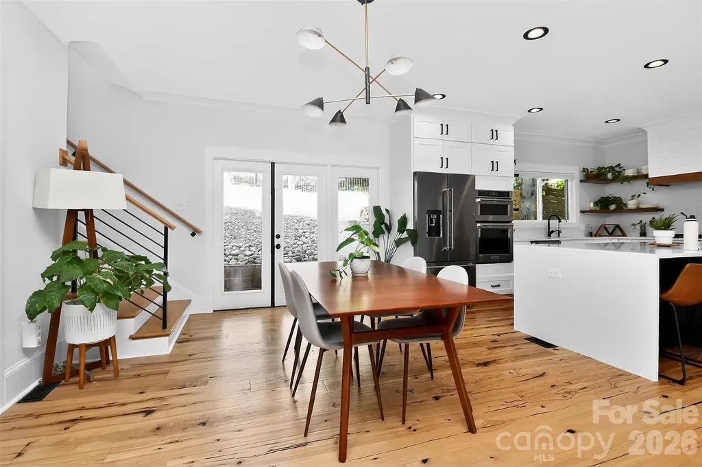 5026 Buckingham Drive Charlotte NC 28209
