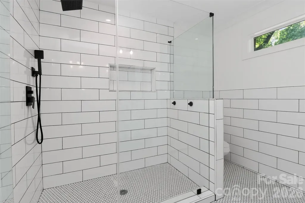 5026 Buckingham Drive Charlotte NC 28209