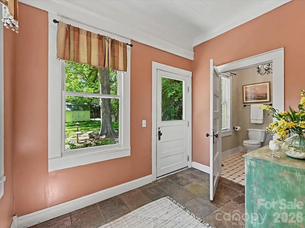 702 S Hayne Street Monroe NC 28112