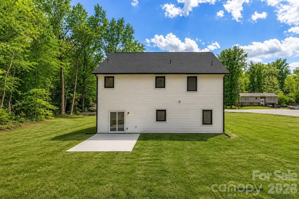 4147 2nd Street NE Hickory NC 28601