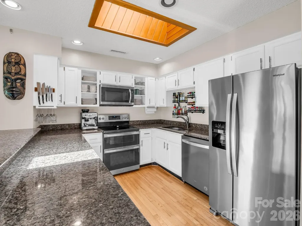 176 Quail Cove Road Lake Lure NC 28746