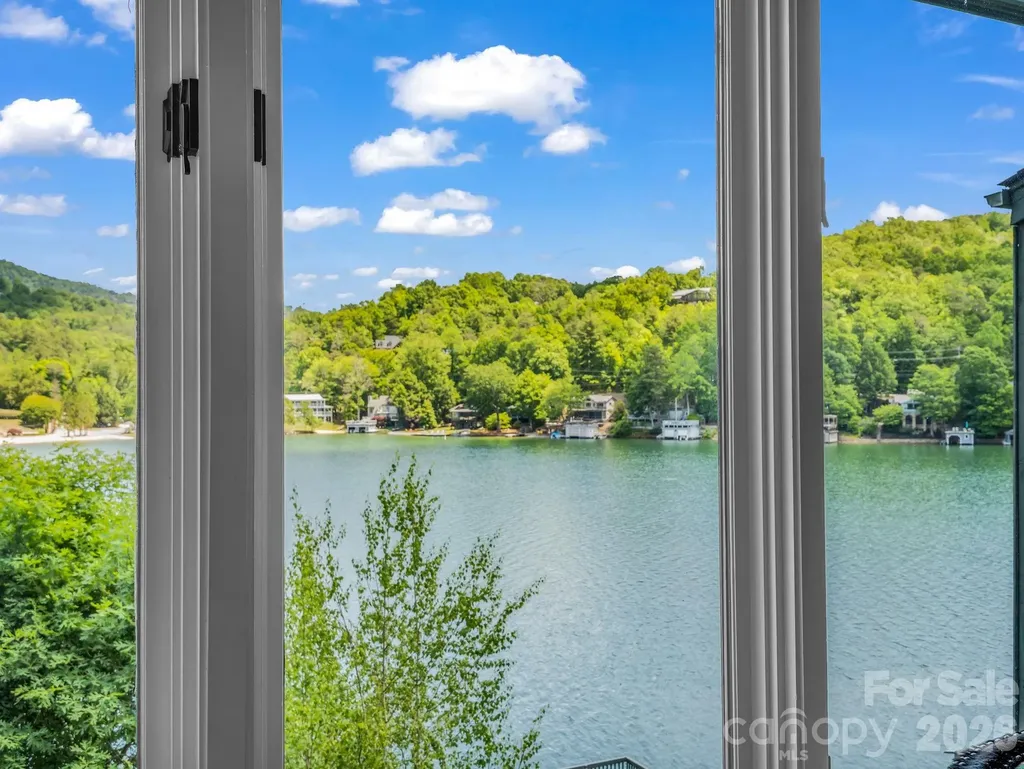 176 Quail Cove Road Lake Lure NC 28746
