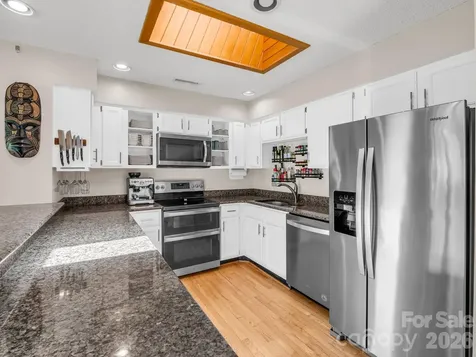 176 Quail Cove Road Lake Lure NC 28746