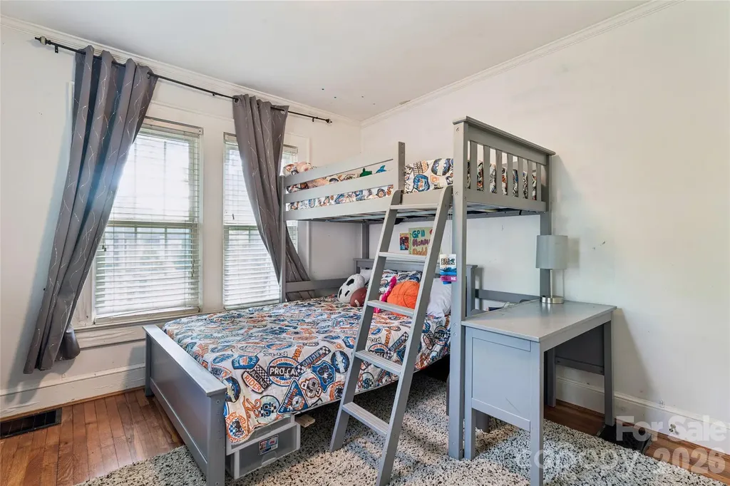 2224 Dundeen Street Charlotte NC 28216