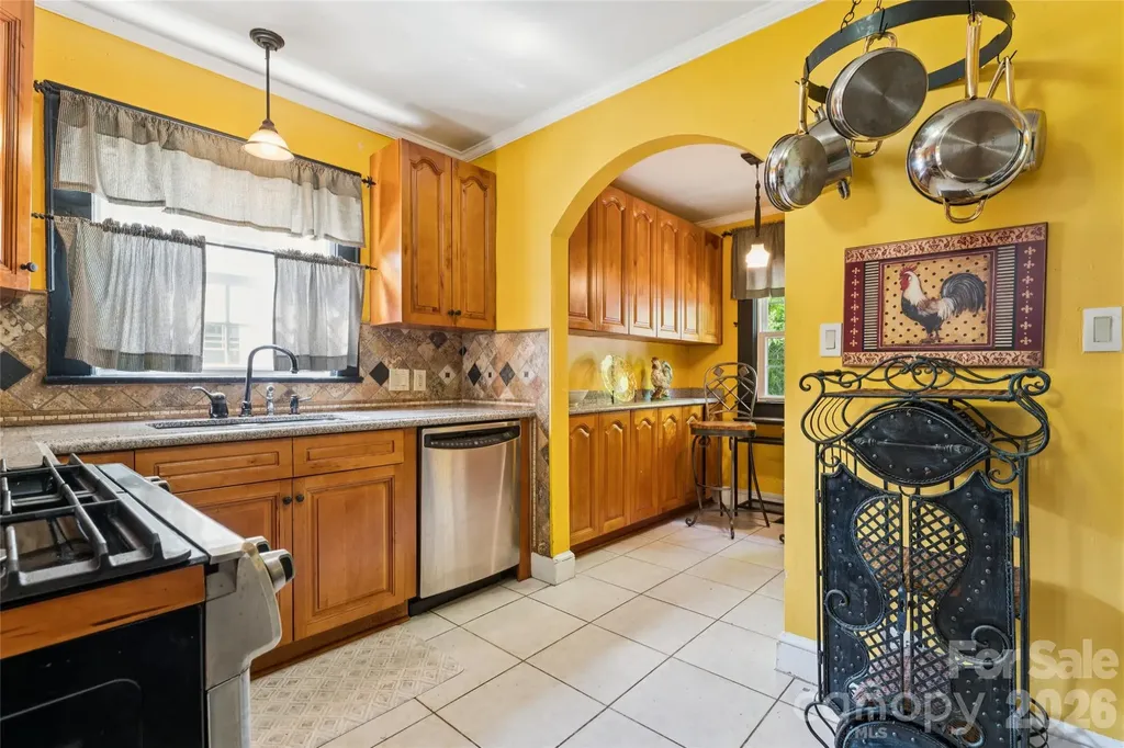 2224 Dundeen Street Charlotte NC 28216