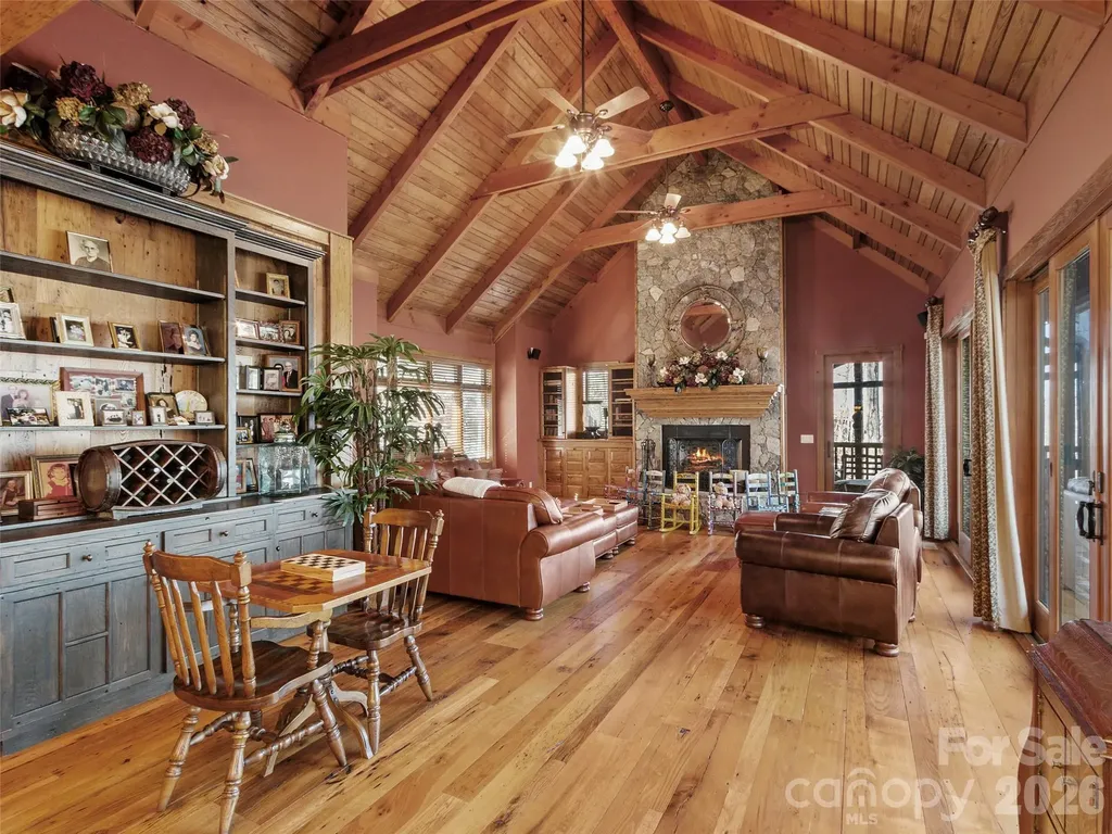 56 Spring House Drive Burnsville NC 28714