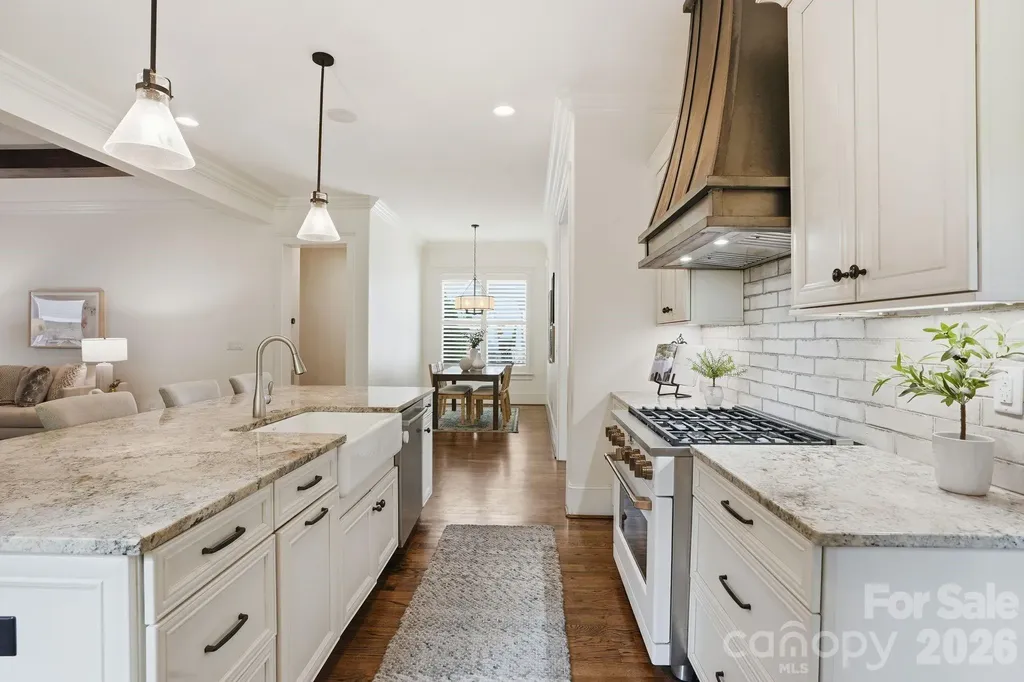 4507 Givens Way Charlotte NC 28209