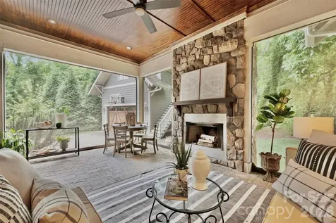 4507 Givens Way Charlotte NC 28209