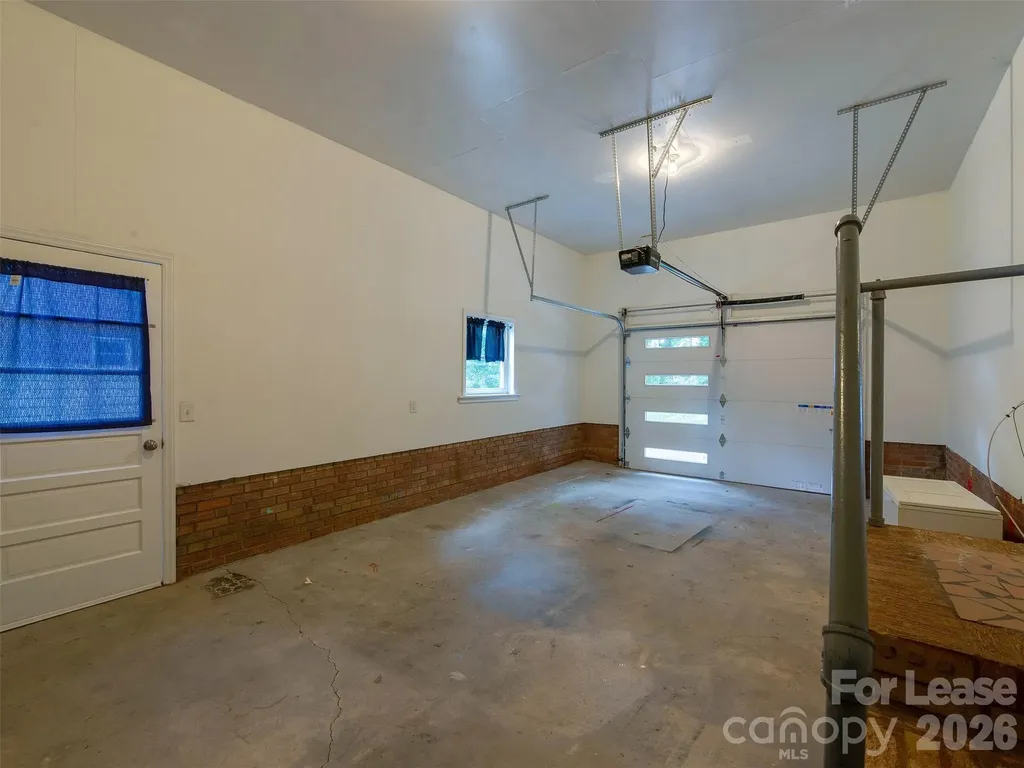 5646 Oak Drive Charlotte NC 28216