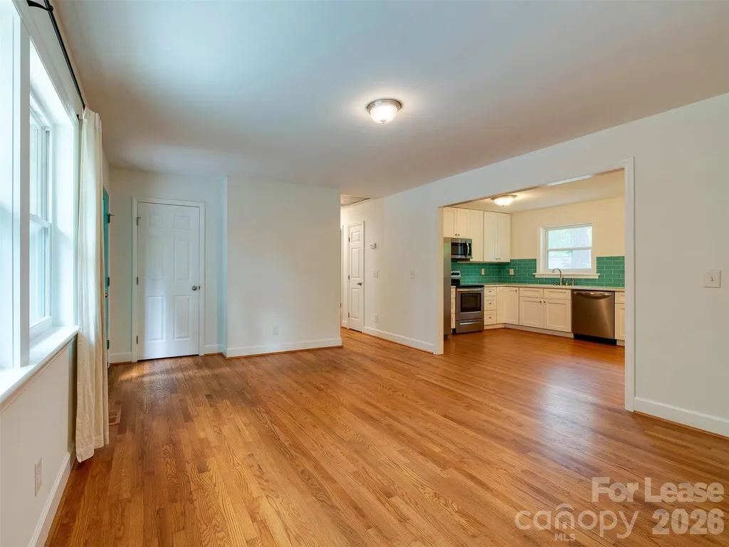 5646 Oak Drive Charlotte NC 28216