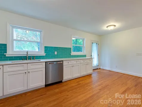 5646 Oak Drive Charlotte NC 28216