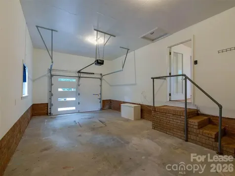 5646 Oak Drive Charlotte NC 28216