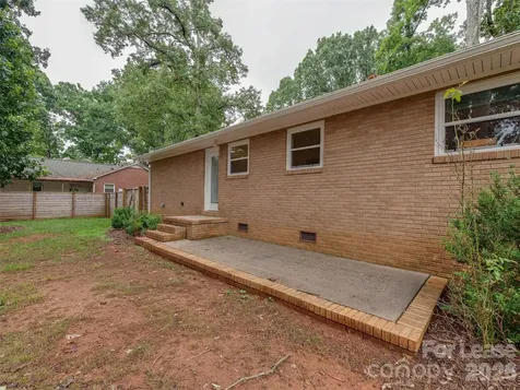 5646 Oak Drive Charlotte NC 28216