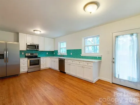 5646 Oak Drive Charlotte NC 28216