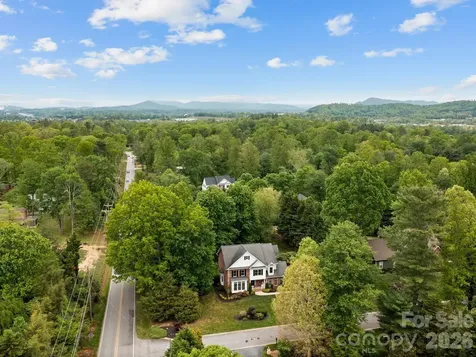 103 Berry Hill Drive Hendersonville NC 28791