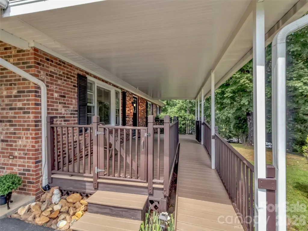 250 Reeves Cove Road Candler NC 28715