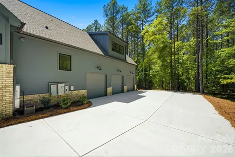 6223 Chimney Bluff Road Lancaster SC 29720