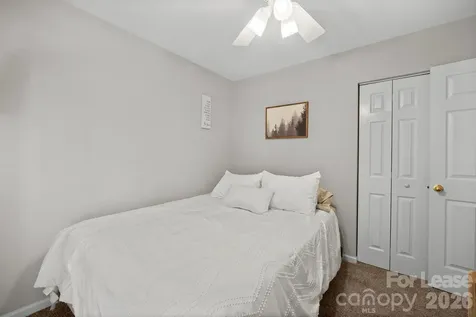 11339 Dundarrach Lane Charlotte NC 28277