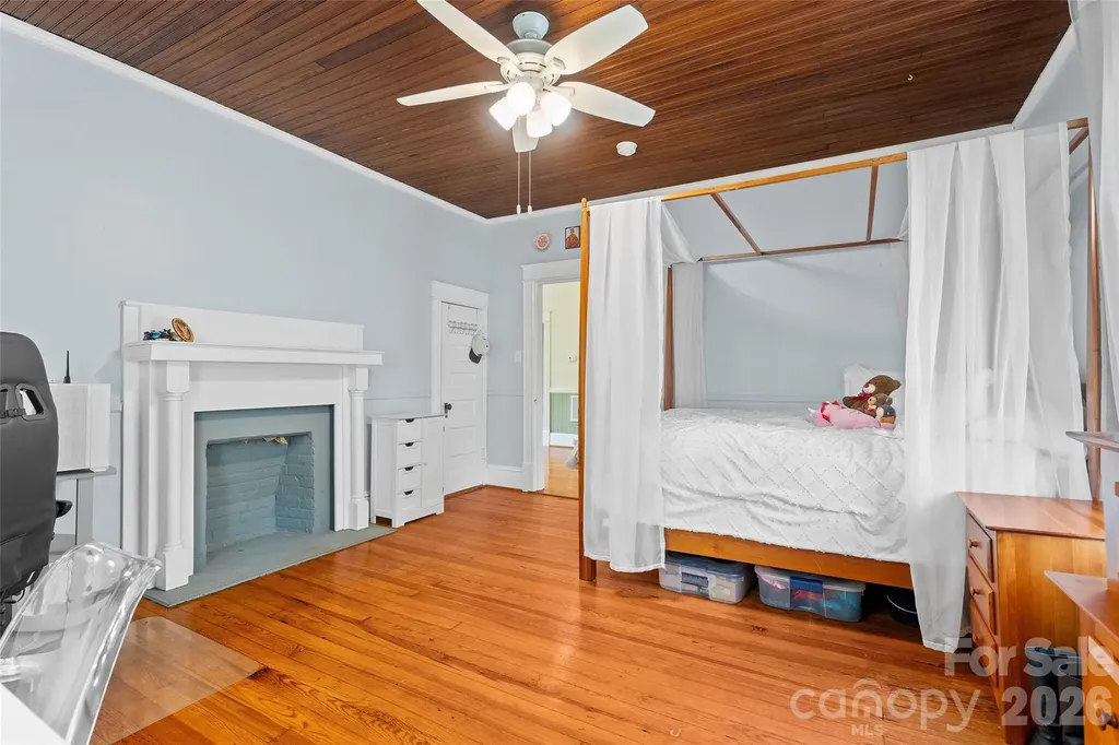 602 N Main Street Davidson NC 28036