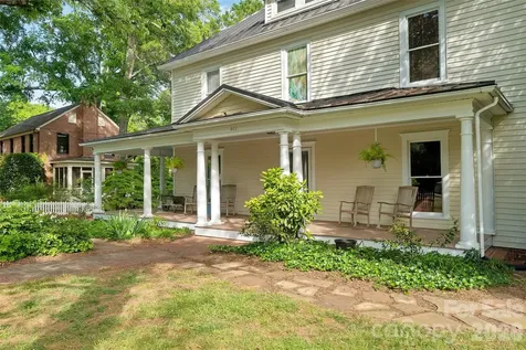 602 N Main Street Davidson NC 28036