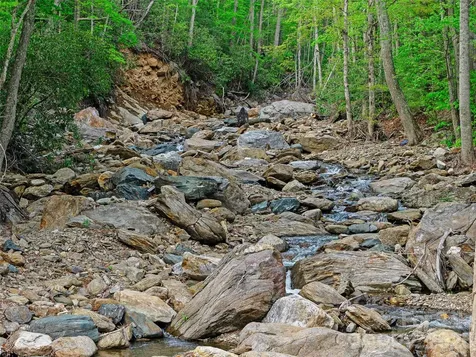 1161 Deep Gap Road Burnsville NC 28714